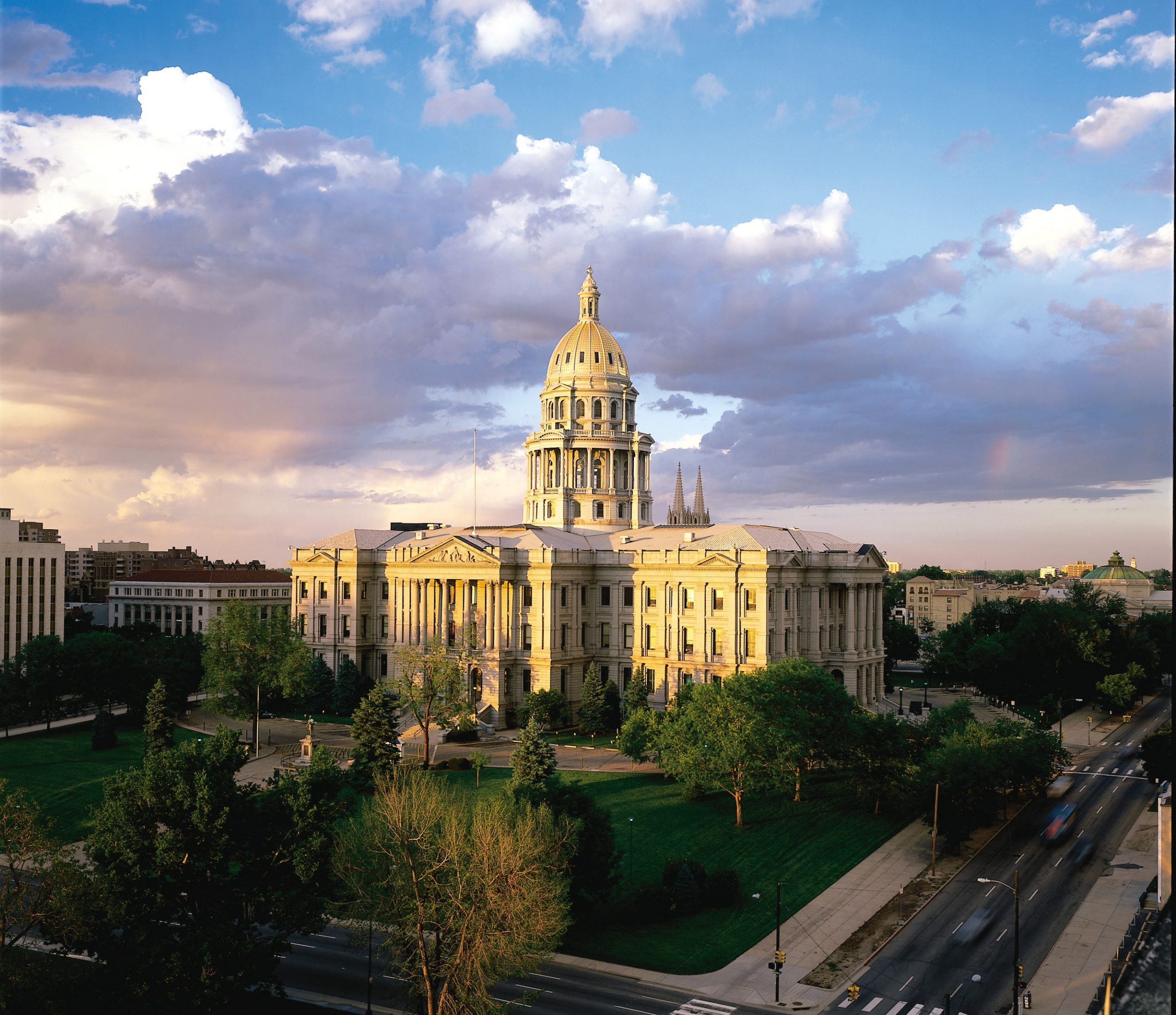 Fast & Easy Online Loans in Pueblo, CO - Get Money Today